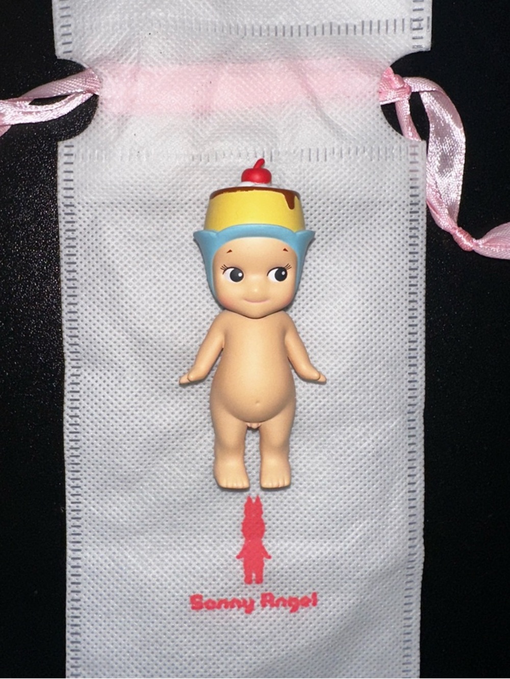 100% authentic Sonny Angel (Pudding). Brand new.